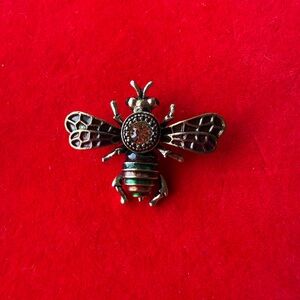 SOLD Vintage-Inspired Bee Brooch